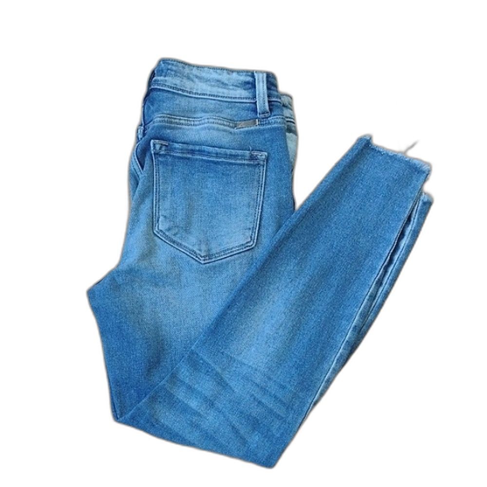 KanCan Distressed Skinny Leg High Rise Light Mid Wash Denim Jeans Size 7